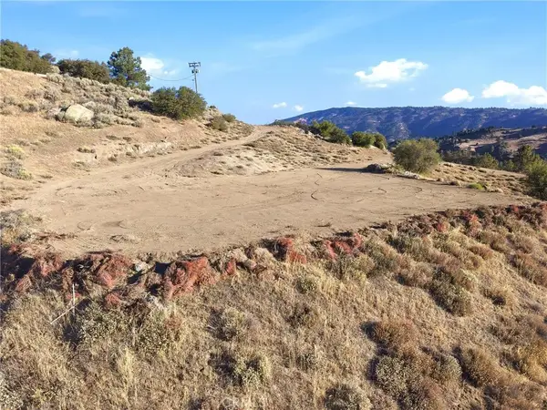 26400 Skyline, Tehachapi, CA 93561
