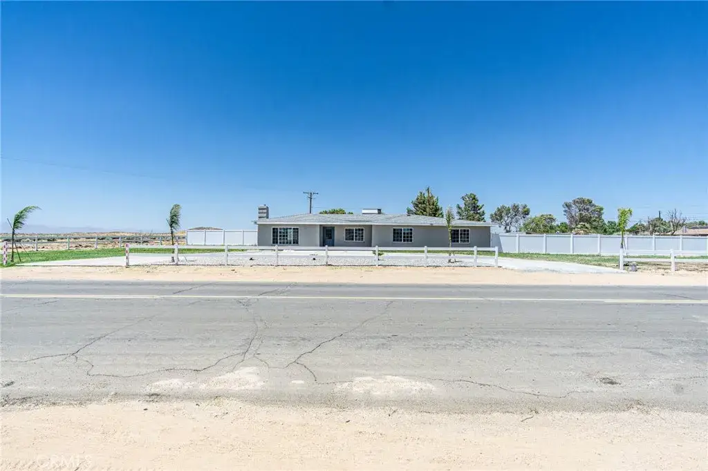 16621 Glendower, Edwards, CA 93523 - #1