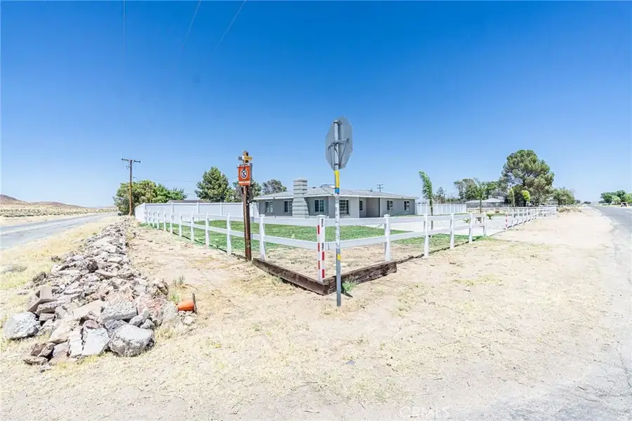 16621 Glendower, Edwards, CA 93523 - #2