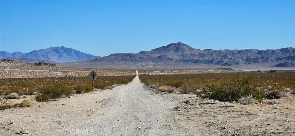 800 Green Rock Mine Rd. Near, Lucerne Valley, CA 92356 - #1