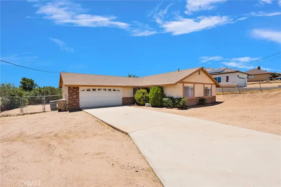 16389 Fremontia, Hesperia, CA 92345 - #3