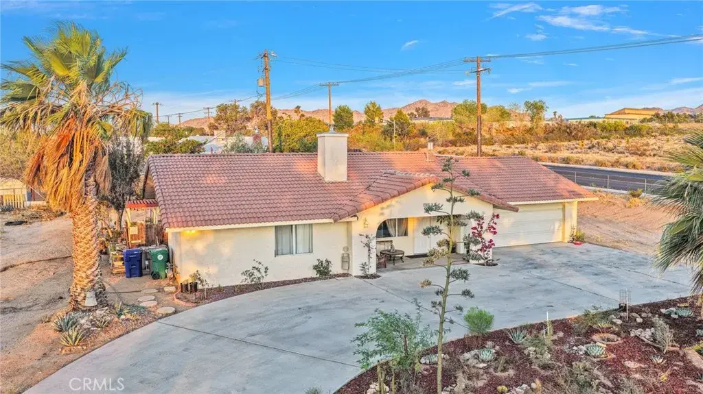 7685 Hilton, Yucca Valley, CA 92284 - #1