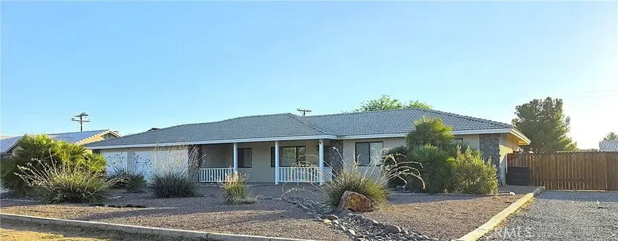 13930 Crow, Apple Valley, CA 92307 - #2