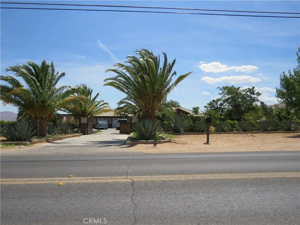 10247 Kiowa, Apple Valley, CA 92308 - #1