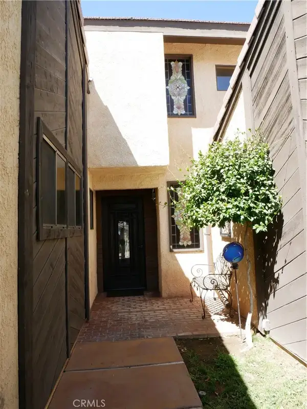 18090 Mariner Drive, Victor Valley, CA 92395