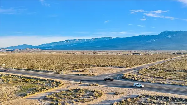 300 Highway 18, Lucerne Valley, CA 92356