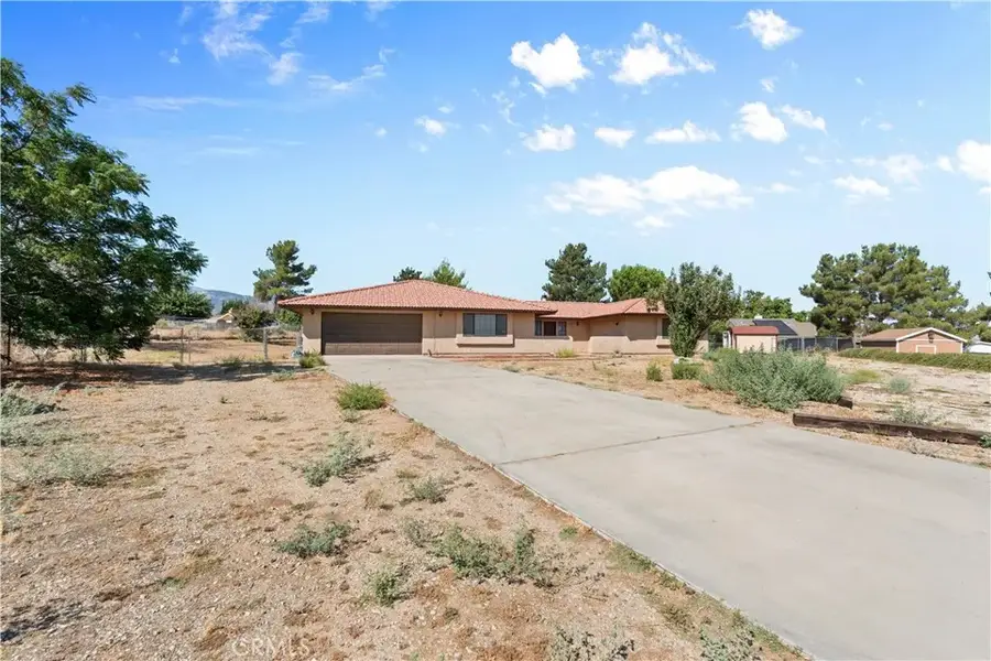 4467 Valle Vista Court, Phelan, CA 92371 - #2