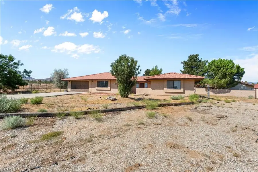 4467 Valle Vista Court, Phelan, CA 92371 - #3