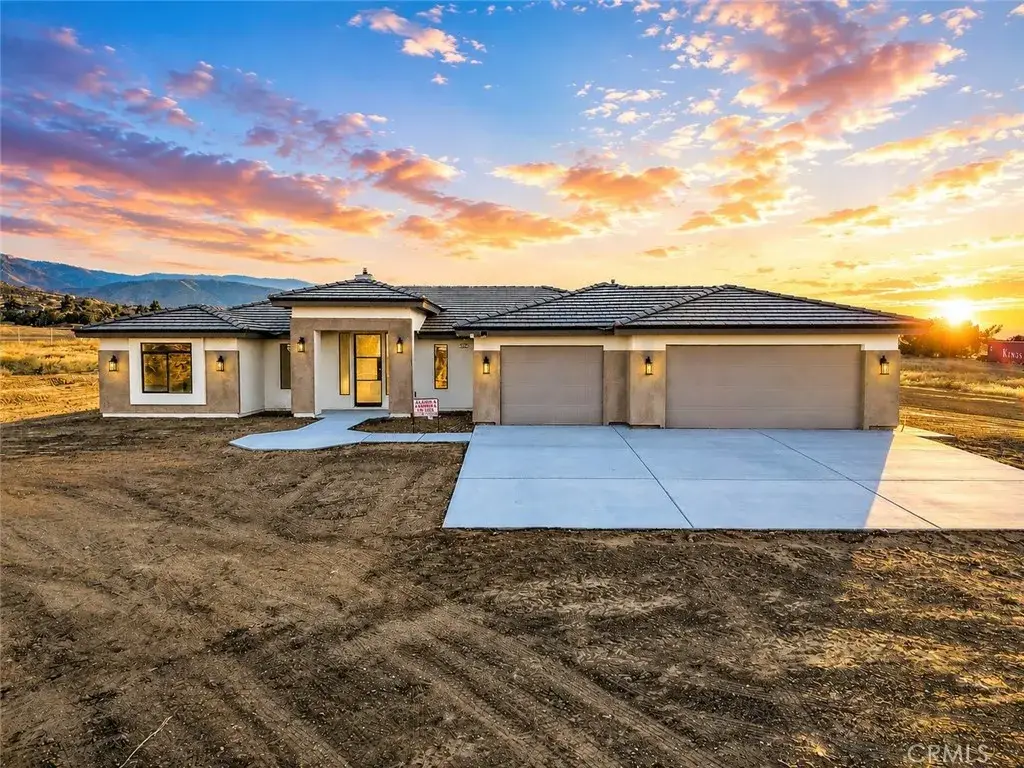 9012 Monte Vista, Phelan, CA 92371 - #1