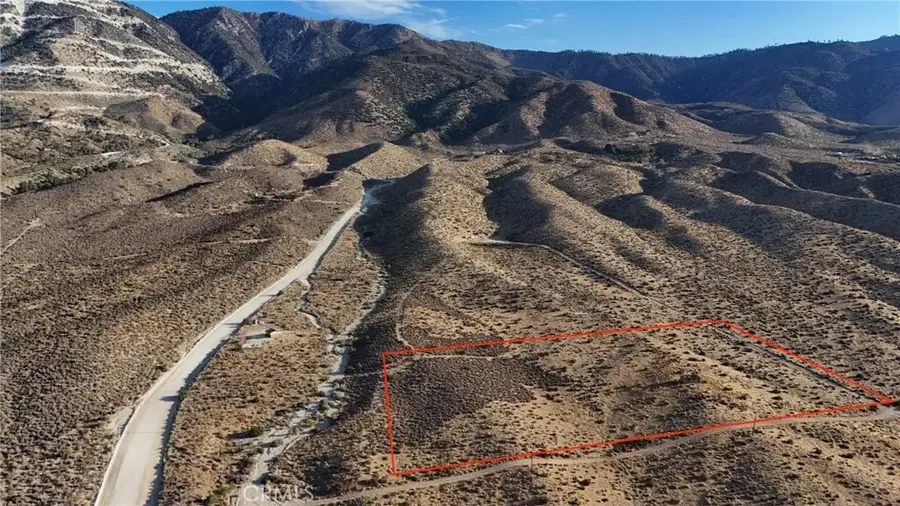753 Crystal Creek (near), Lucerne Valley, CA 92356 - #2