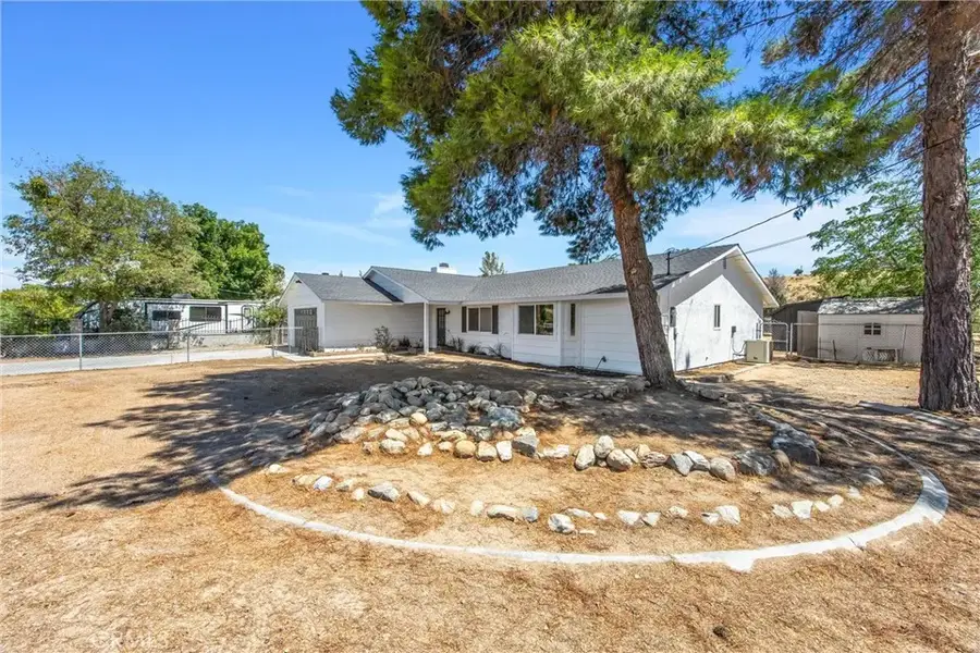 17405 Adobe, Hesperia, CA 92345 - #3
