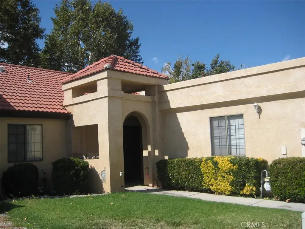 19109 Arthur, Apple Valley, CA 92308 - #1