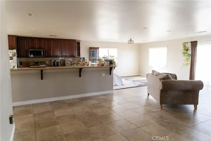 12072 Pacific, Phelan, CA 92371 - #3