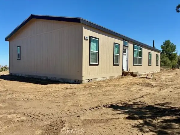 2022 Smoketree Road, Pinon Hills, CA 92372