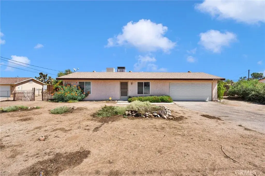 10599 Oakwood, Hesperia, CA 92345 - #1