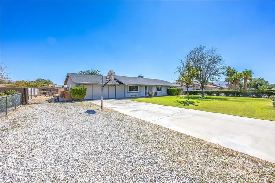 12615 Waynoka Road, Apple Valley, CA 92308 - #3