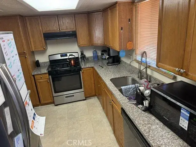 8105 Minstead, Hesperia, CA 92345 - #2