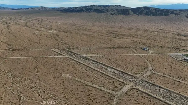 715 Corral, Helendale, CA 92342