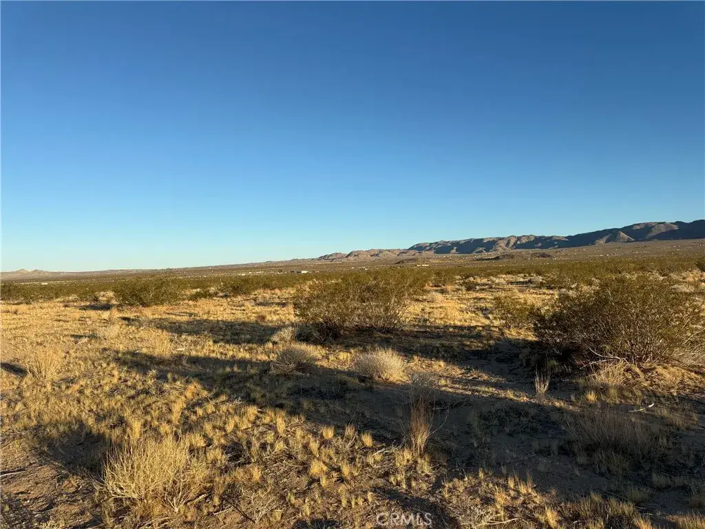 2 Swanee, Lucerne Valley, CA 92356 - #1