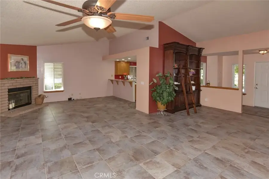 13377 Mountain Drive, Hesperia, CA 92344 - #3