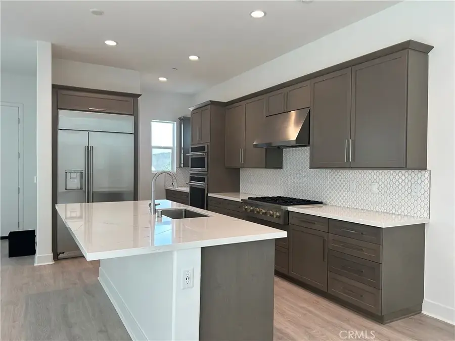 27345 Creekwood Lane, Valencia, CA 91381 - Image #2