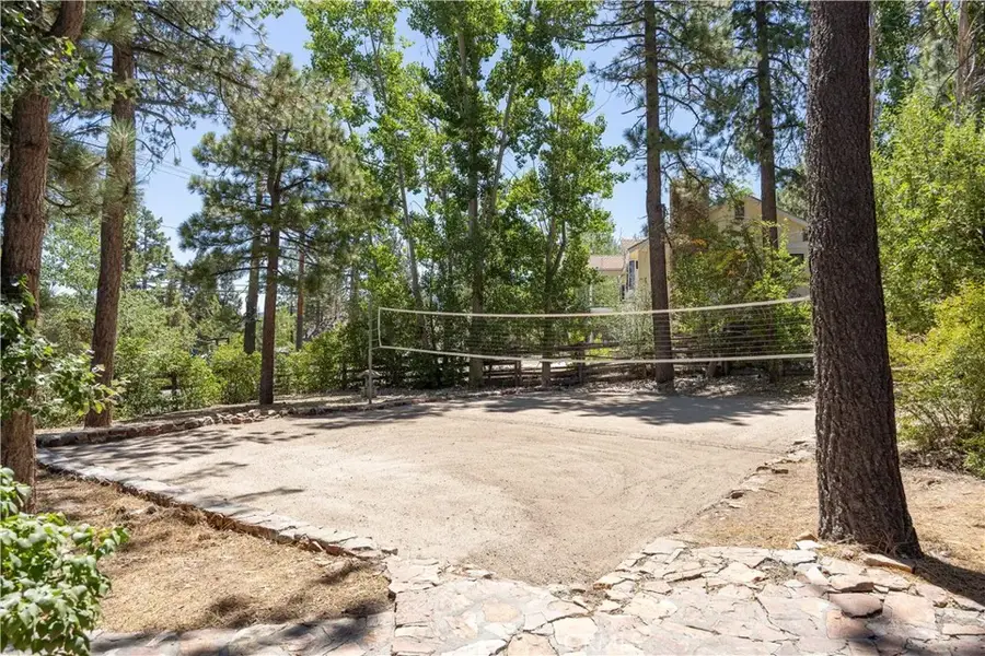 40153 Lakeview Drive, Big Bear Lake, CA 92315 - Image #2