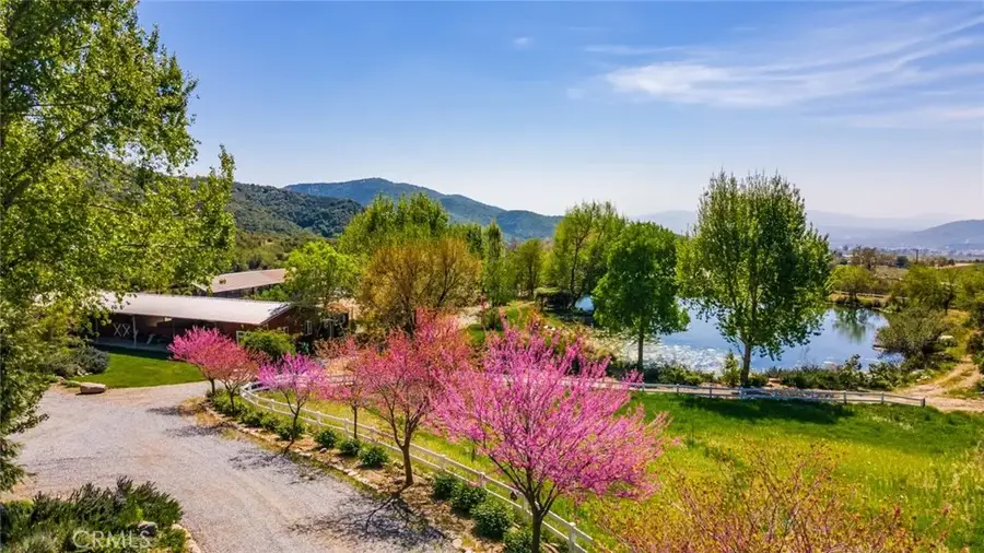 37547 Oak Glen Road, Yucaipa, CA 92399 - Image #2