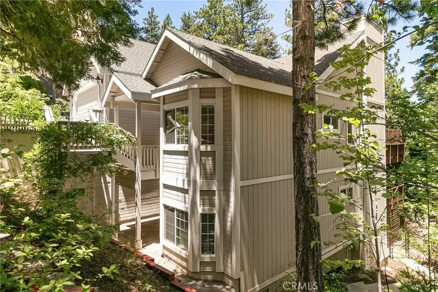 27376 Pinewood Drive, Lake Arrowhead, CA 92352 - Image #3