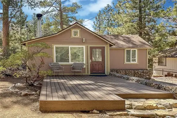 800 Eureka Drive, Big Bear Lake, CA 92315