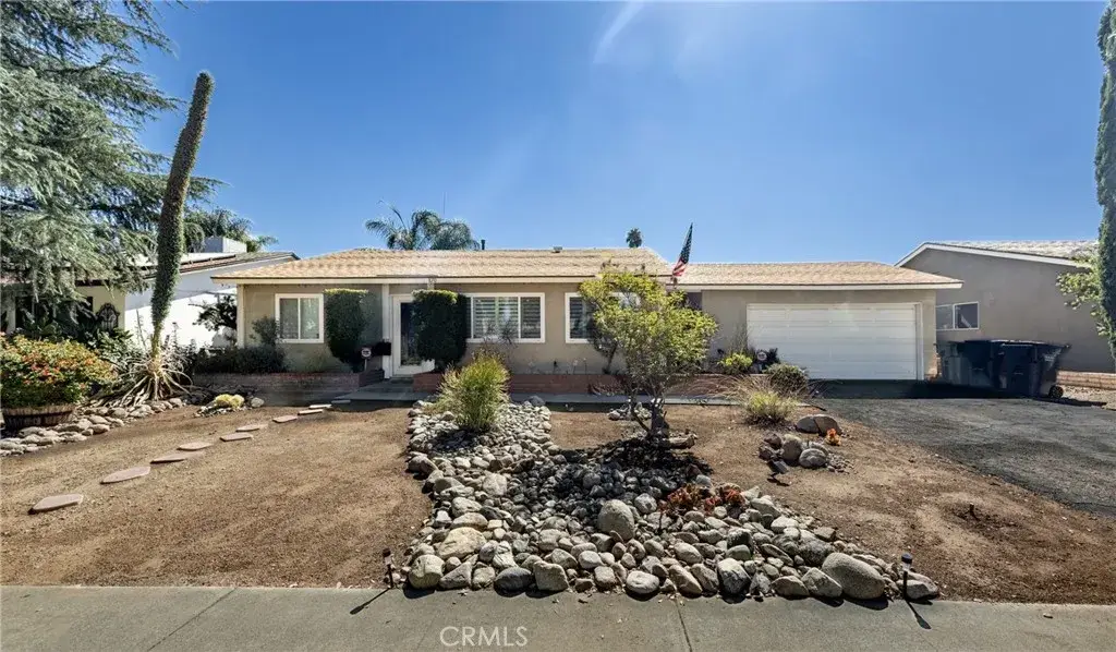 870 Falcon Lane, Redlands, CA 92374 - #1