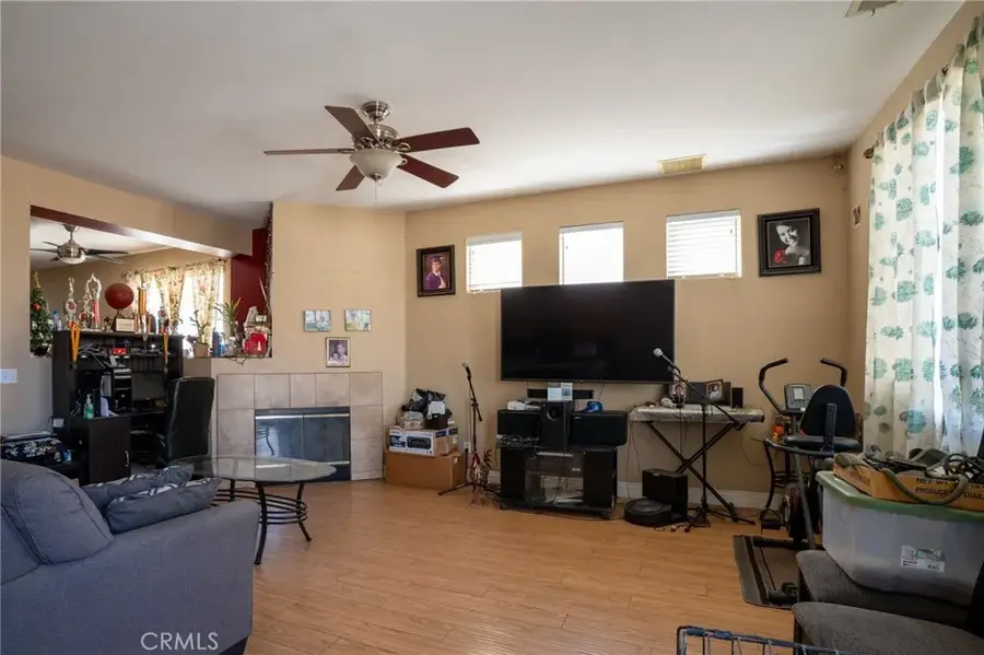 1609 Sutherland Street, Lancaster, CA 93534 - Image #2