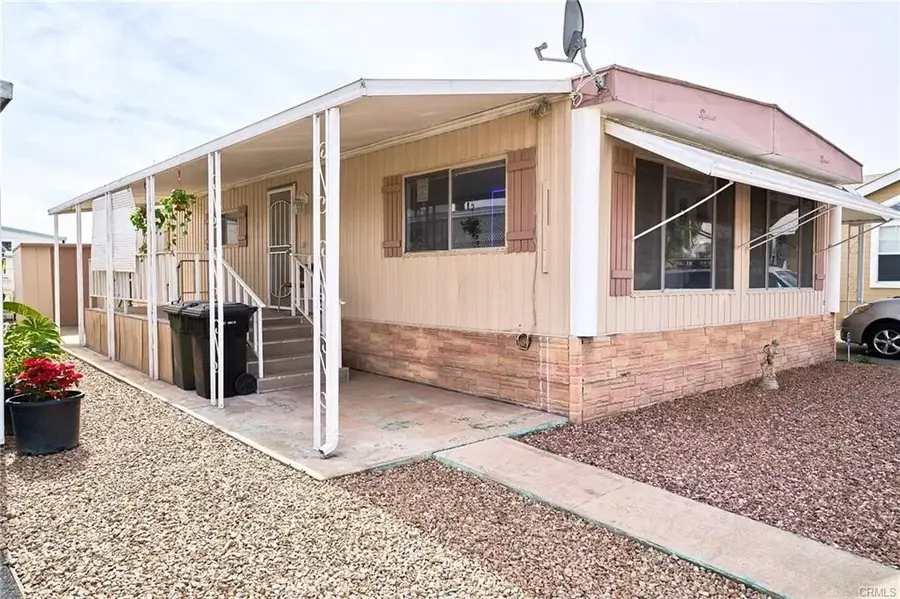 22 Magnolia Via, Anaheim, CA 92801 - Image #2