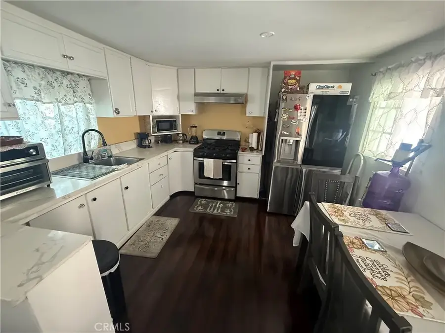 4015 Mountain Dr #24, San Bernardino, CA 92407 - Image #3