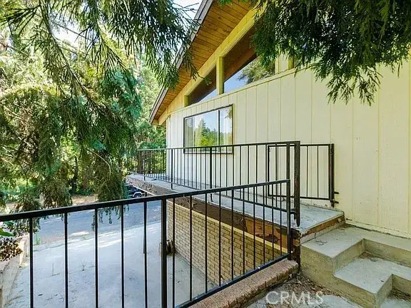 22348 Glenwood, Crestline, CA 92325 - Image #3