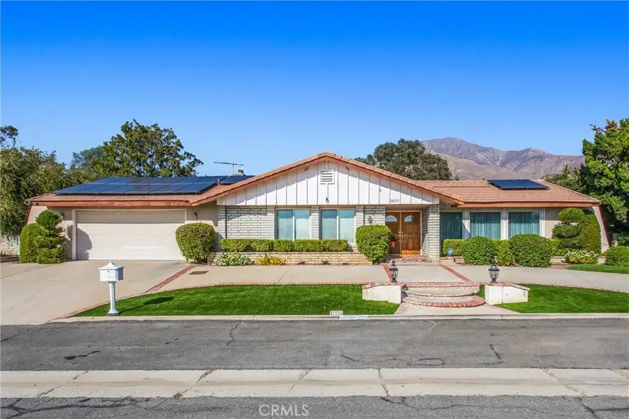 28370 Coachman, Highland, CA 92346 - Image #3