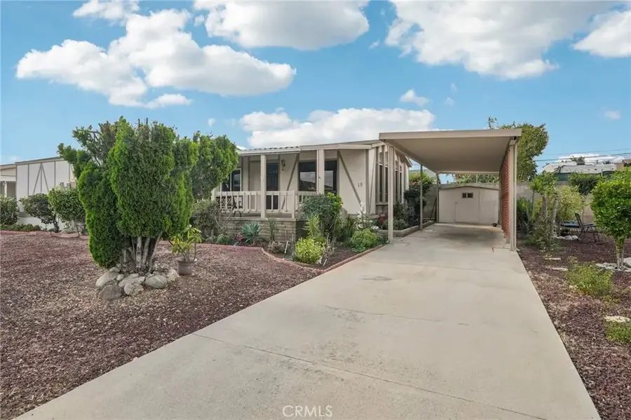 307 S Smith #15, Corona, CA 92882 - Image #2