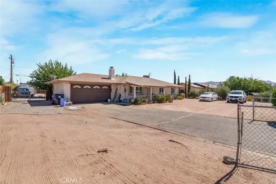 11995 Jamacha, Apple Valley, CA 92308 - Image #2