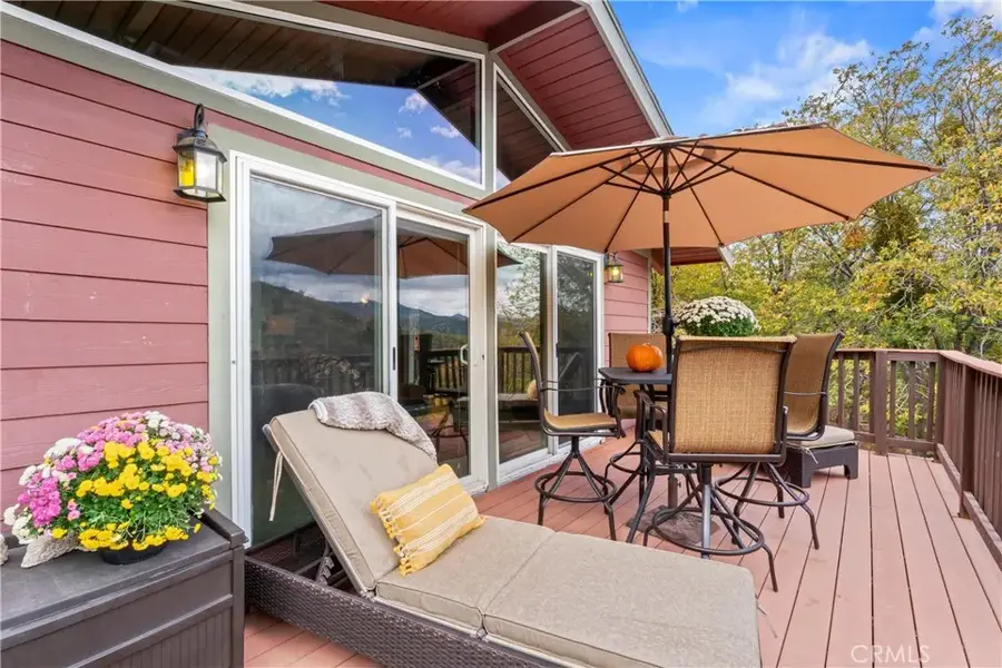 705 Cypress Road, Cedar Glen, CA 92321 - Image #2