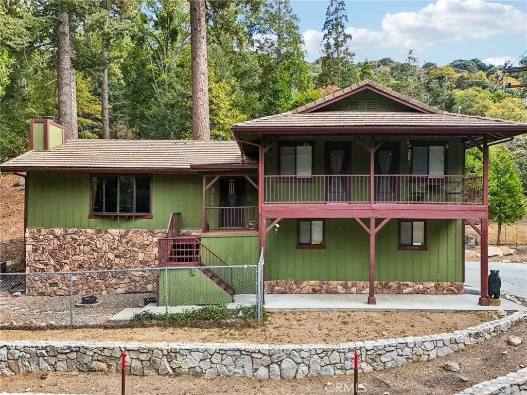 25089 Moon Drive, Crestline, CA 92325 - Image #1