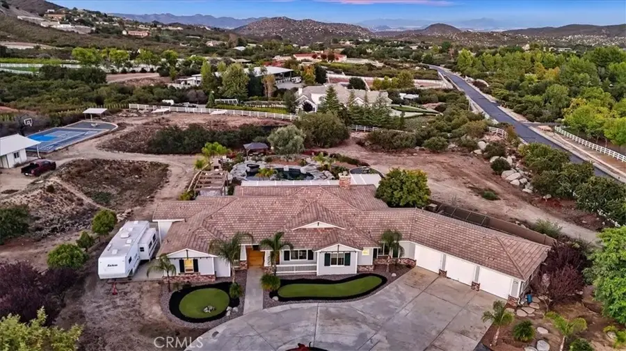 21855 The Trails Circle, Murrieta, CA 92562 - Image #2