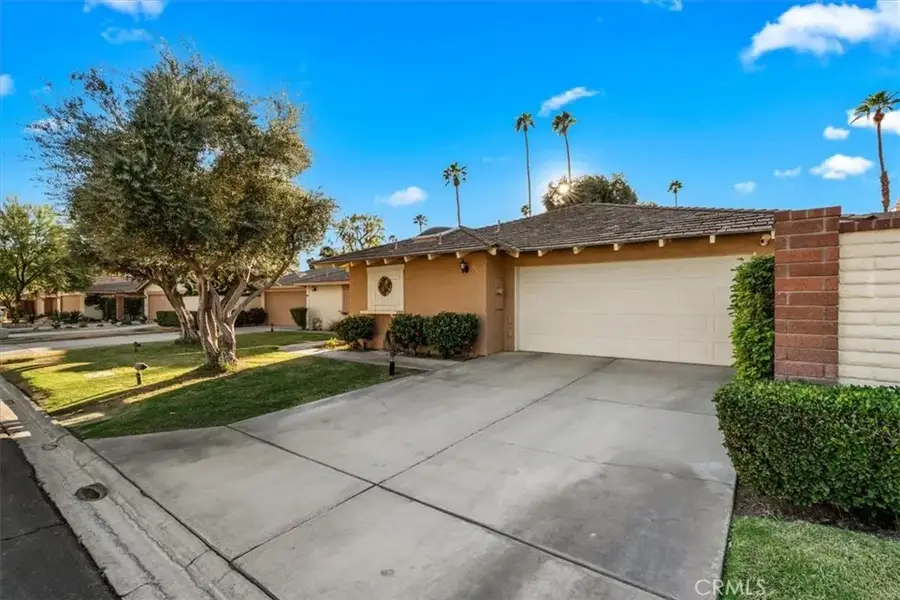 393 Gran Via, Palm Desert, CA 92260 - Image #2