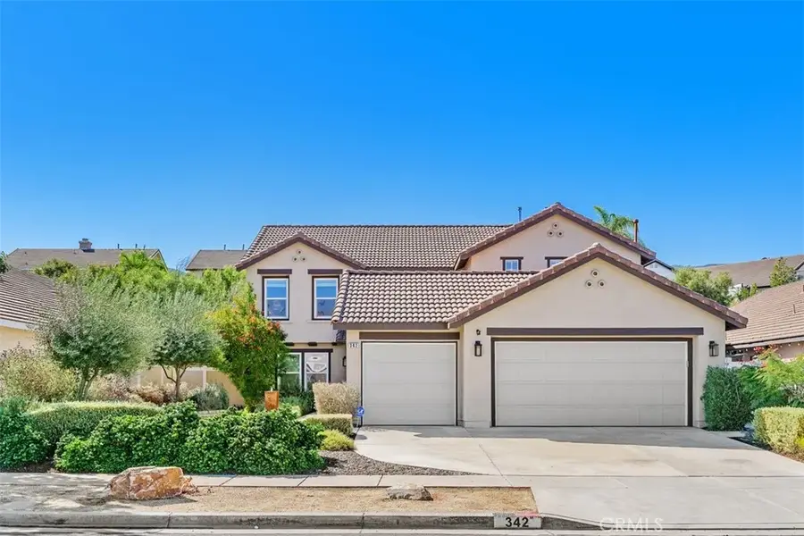 342 Selkirk Drive, Corona, CA 92881 - Image #2