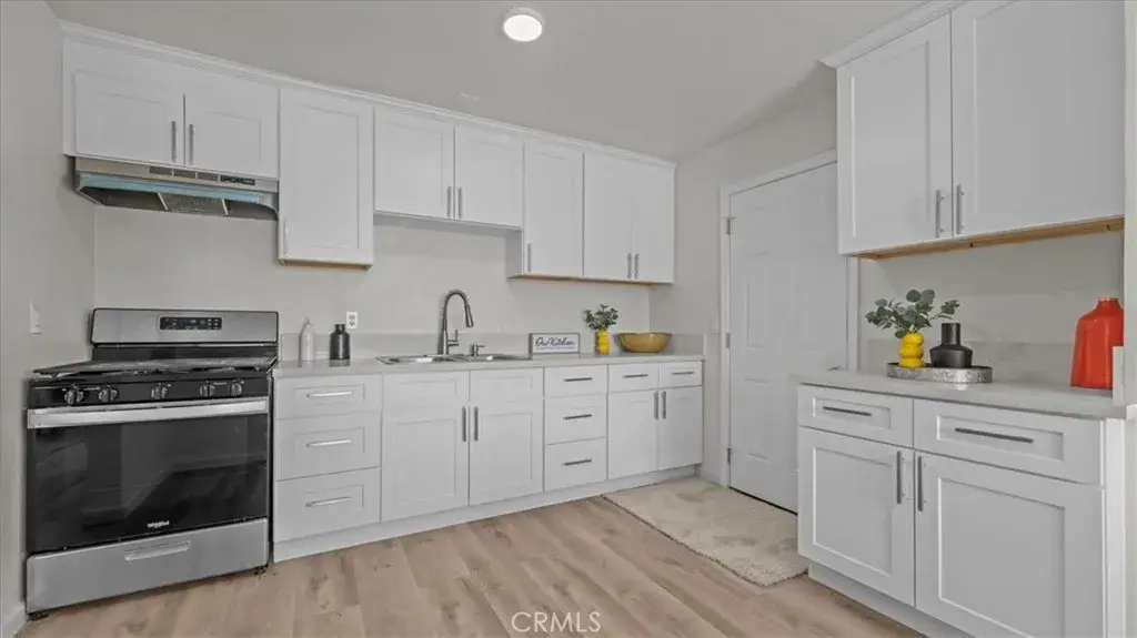 242 E 6th, Perris, CA 92570 - Image #1