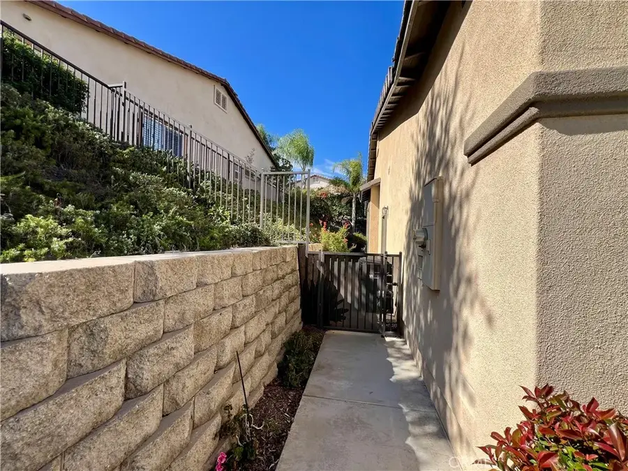 24005 Boulder Oaks, Corona, CA 92883 - Image #2
