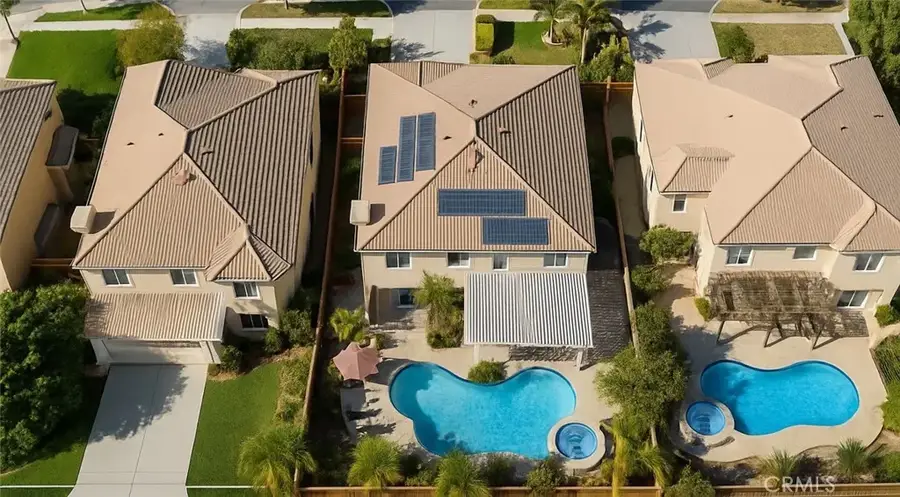 2559 Gilbert Avenue, Corona, CA 92881 - Image #2