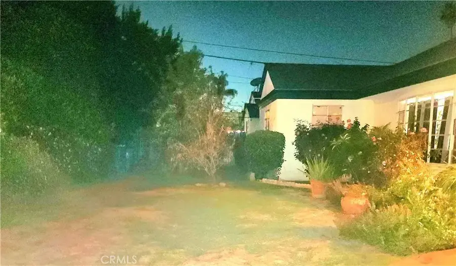 8345 Kester, Panorama City, CA 91402 - Image #2