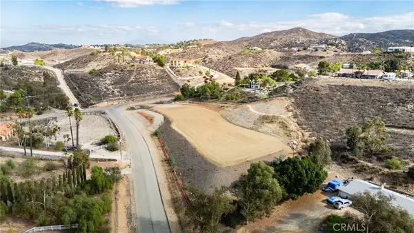 14735 Descanso, Perris, CA 92570