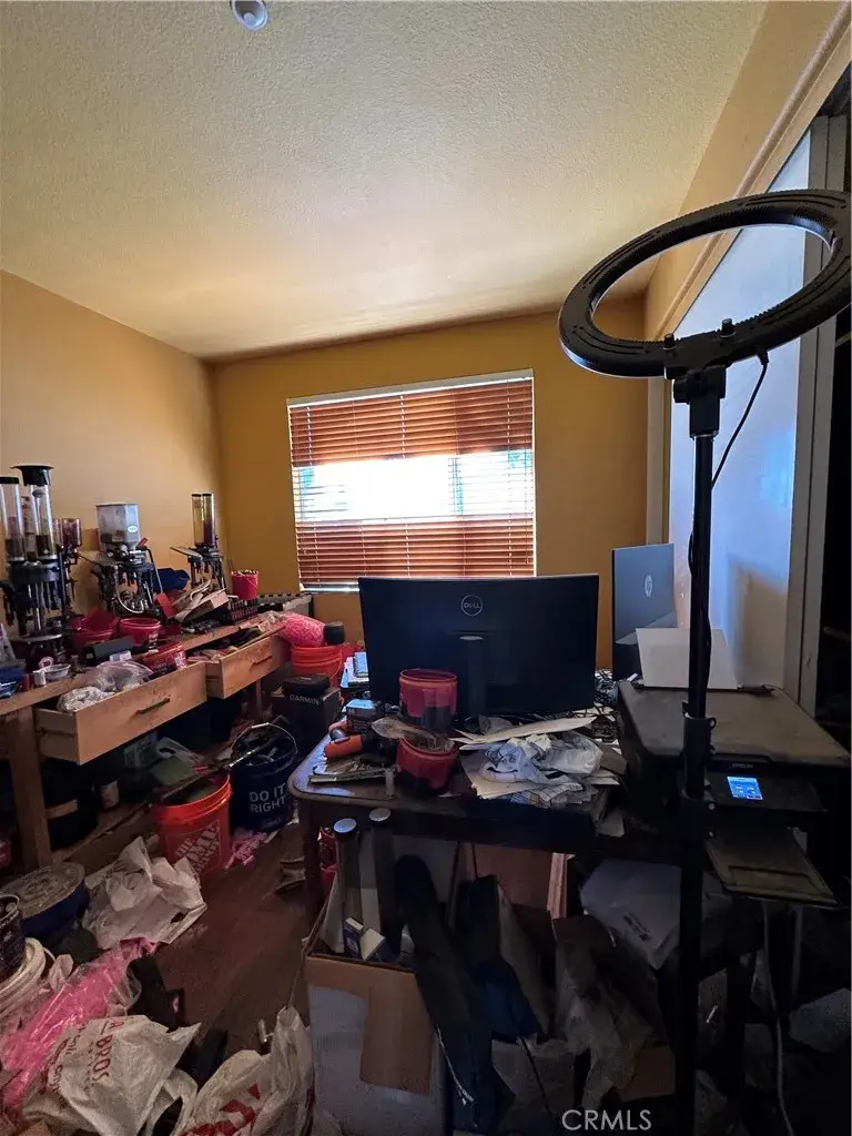 4815 Creekway Ln, Riverside, CA 92505 - Image #3