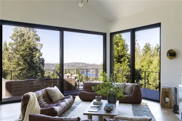 654 S Cumberland, Lake Arrowhead, CA 92352