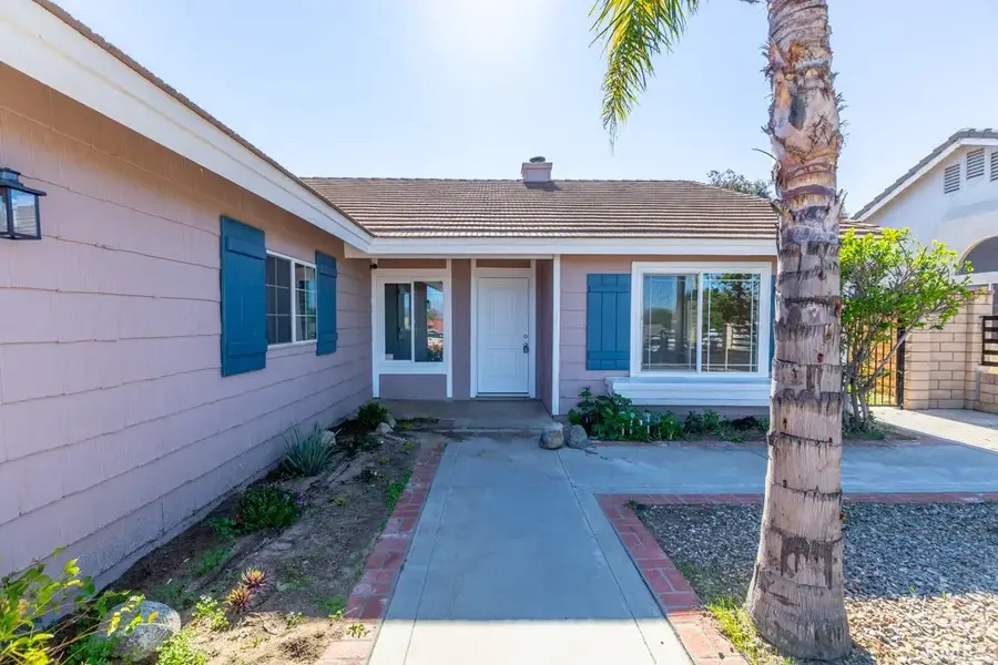 31535 Contour, Nuevo, CA 92567 - Image #2